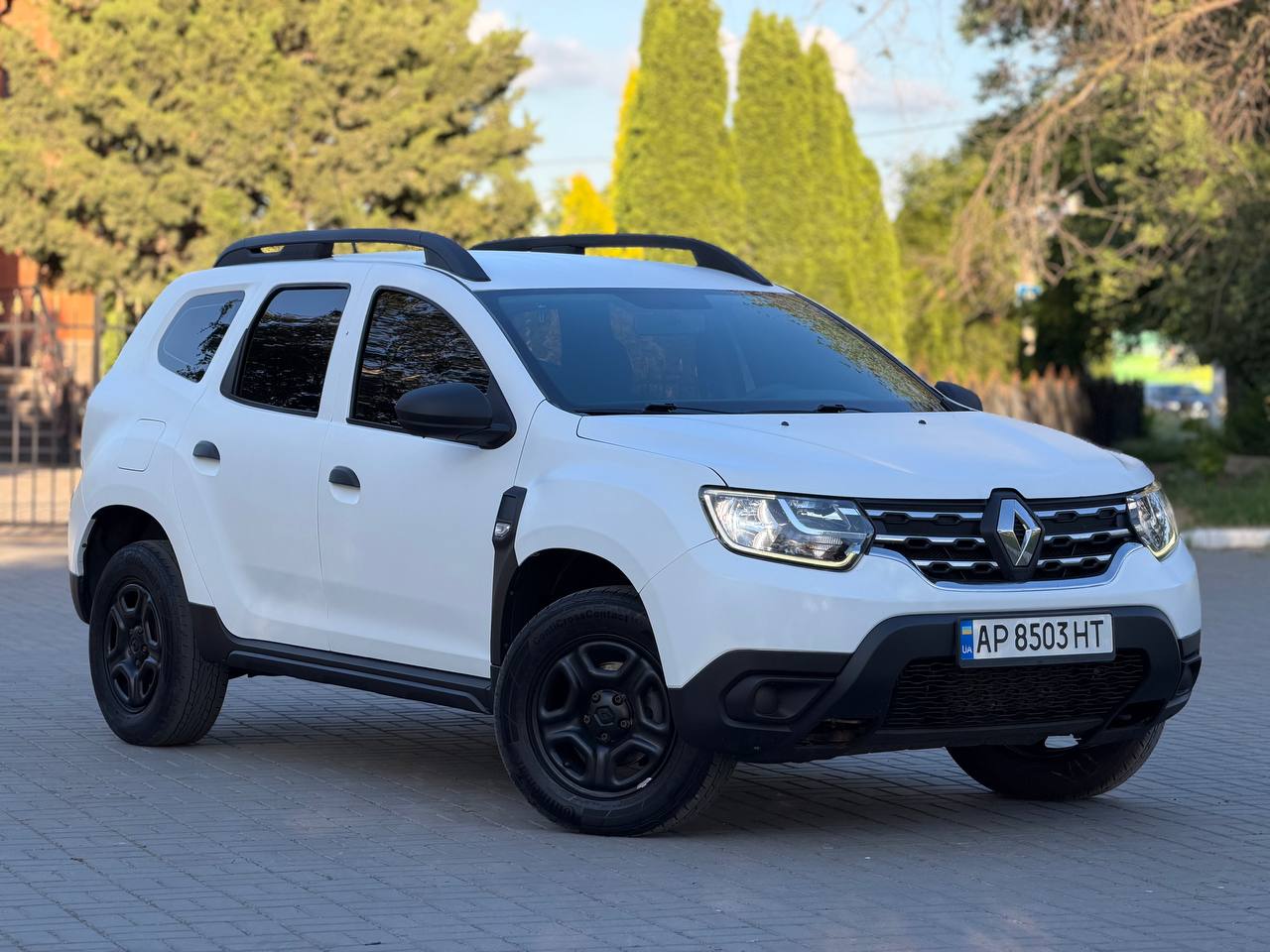 Dacia Duster 2021 — фото автомобіля